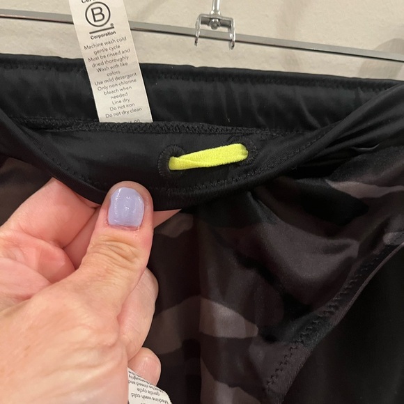 Athleta Black and Gray Camo Bikini Set - Picture 6 of 10